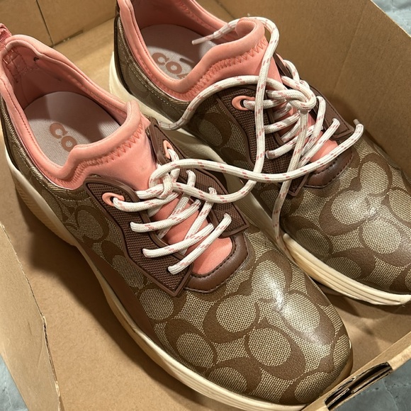 Enjoy these stylish Coach Sneakers great for hiking/or running errands - Picture 3 of 3